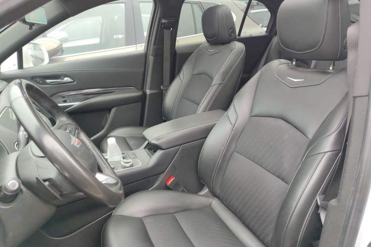 Used Cadillac XT4 2018 28T Two-Wheel Drive Tech Version