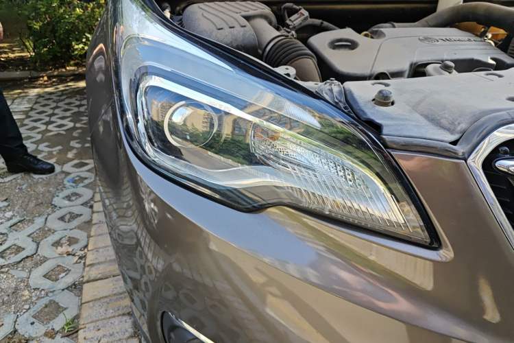 Used Buick Envision 2018 20T Two-Wheel-Drive Leading Model
