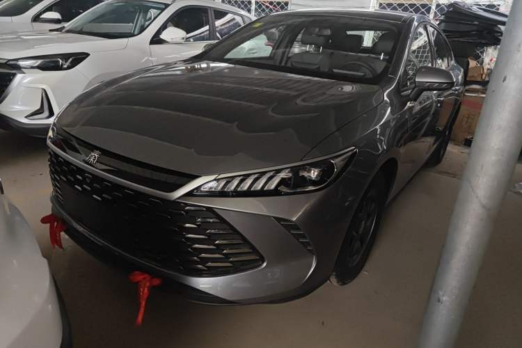 Used BYD Qin PLUS 2025 DM-i Smart Drive 55KM Leading Model
