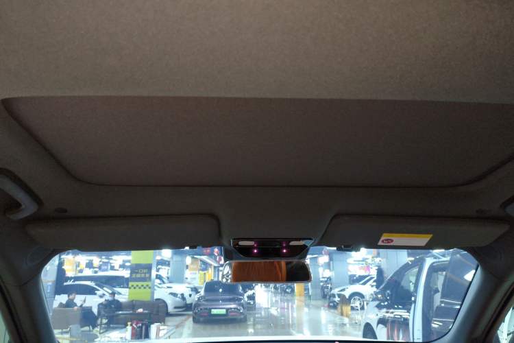 Used Li Auto L8 2023 Air model