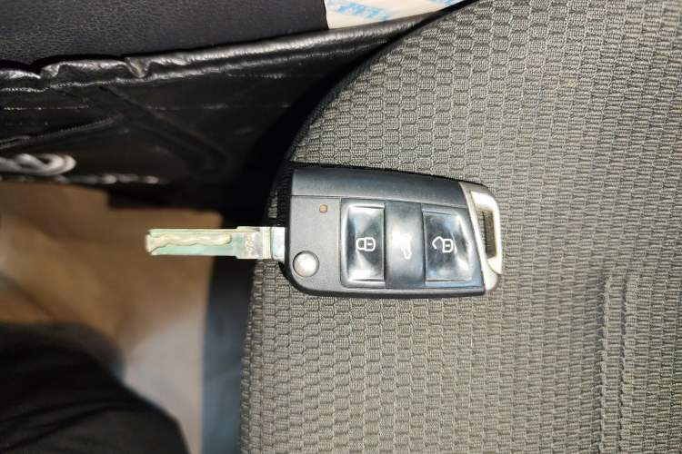 Used Volkswagen Golf 2016 230TSI Automatic Comfort Version
