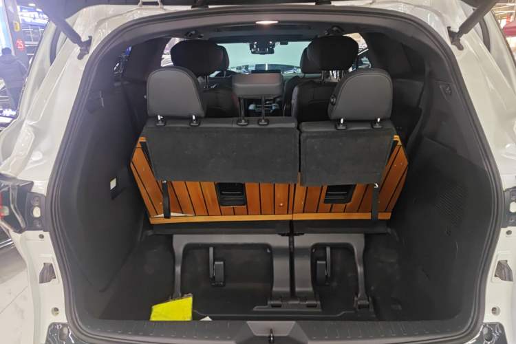 Used Toyota Sienna 2021 2.5L Hybrid Ultimate Edition