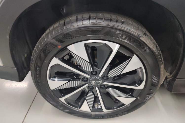 Used BYD Song PLUS New Energy 2025 DM-i Smart Drive 112KM Prestige Model
