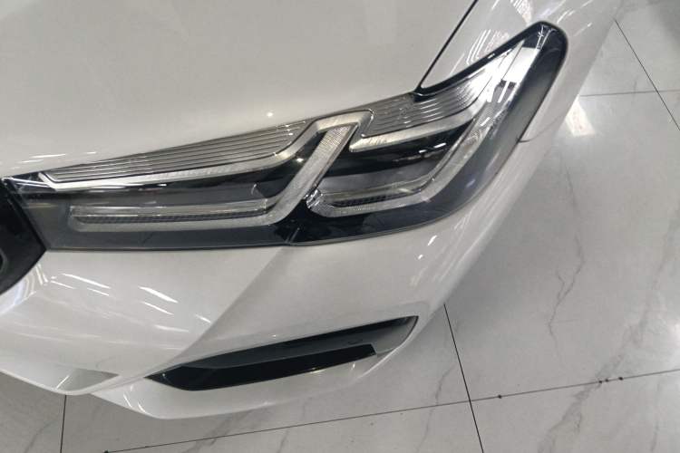 Used BMW 5 Series 2022 525Li M Sport Package