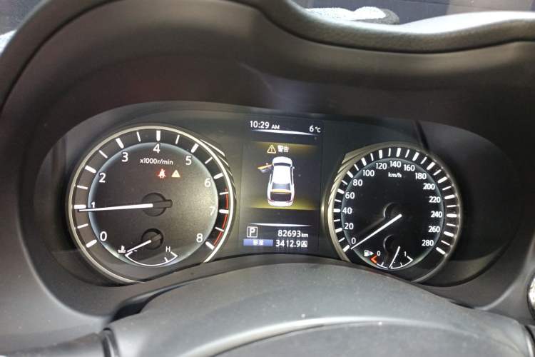 Used Infiniti Q50L 2018 2.0T Enjoyment Version China VI Standard
