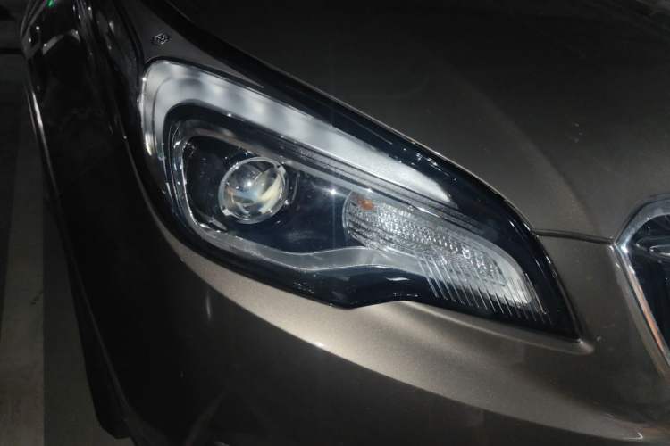 Used Buick Envision 2018 20T Two-Wheel-Drive Elite Model
