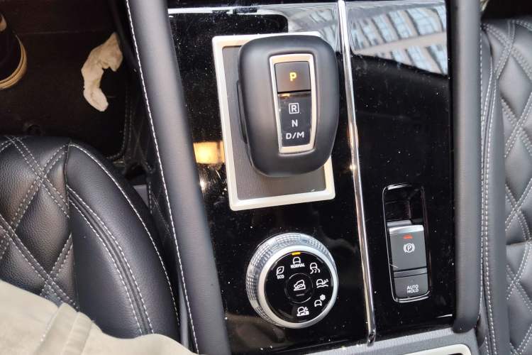 Used Mitsubishi Outlander 2023 1.5T CVT Four-Wheel Drive Prestige Edition 7 Seats