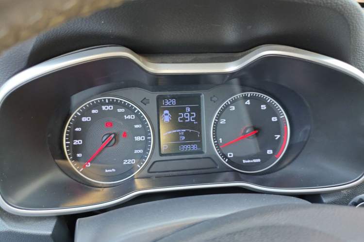 Used MG ZS 2018 1.5L Automatic Luxury Edition China V Standard
