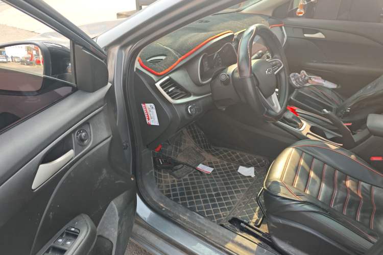 Used Chevrolet Monza 2019 Redline 320T Dual-Clutch Joyful Edition China VI Standard