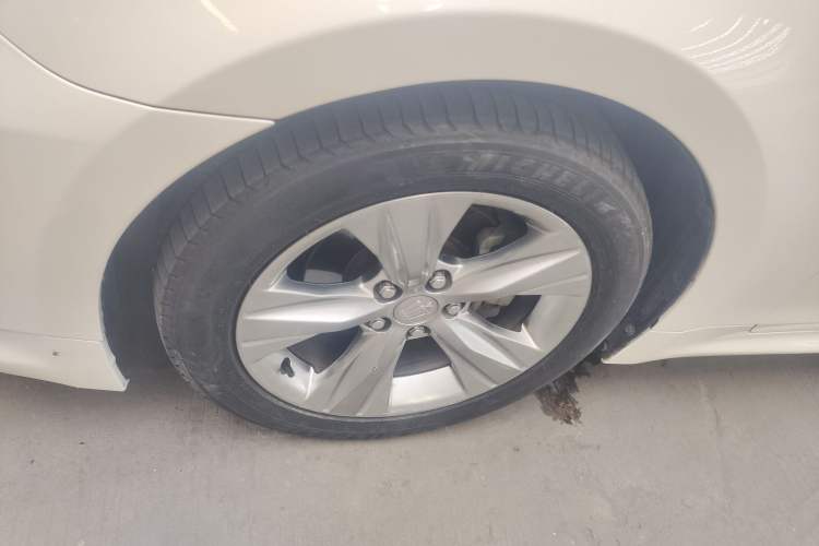 Used Toyota Crown 2015 2.0T Fashion Edition
