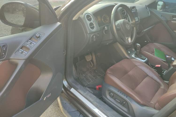 Used Volkswagen Tiguan 2013 2.0 TSI Automatic All-Wheel-Drive Flagship Edition
