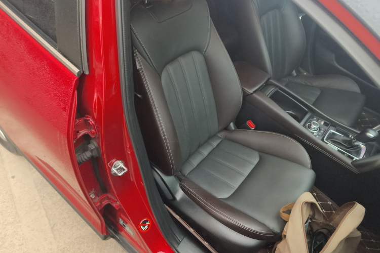 Used Mazda CX-4 2016 2.0L Automatic 2WD Blue Sky Luxury Edition
