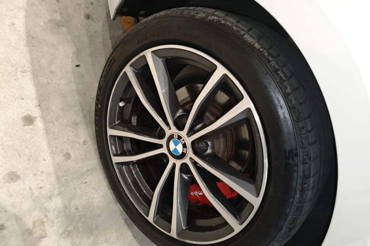 Used BMW 2 Series 2018 220i Convertible Coupe Sports Design Package
