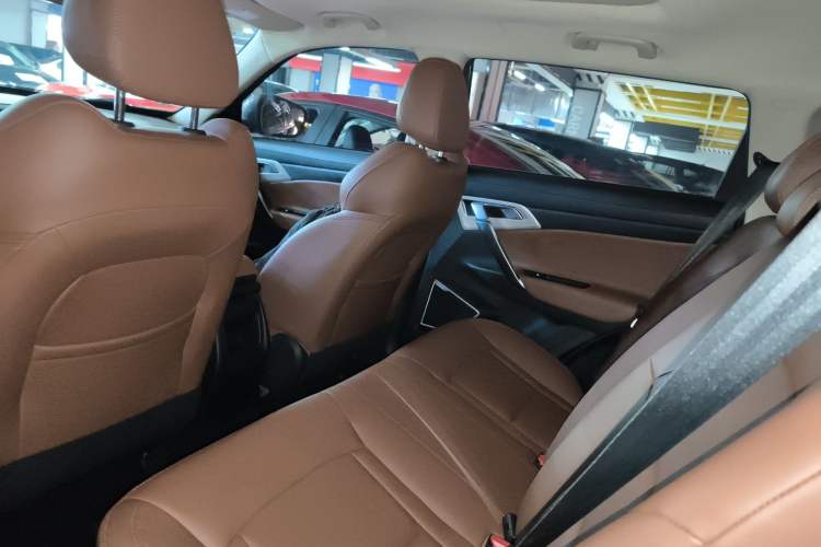 Used Geely Auto Emgrand X7 Sport 2021 1.8TD Manual Two-Wheel Drive Asian Games Edition
