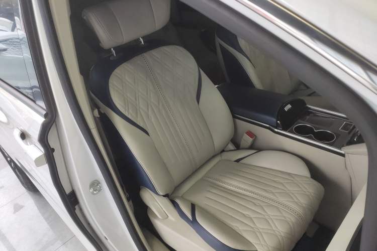 Used Buick GL8 2021 ES Landtrek 653T Comfort Edition
