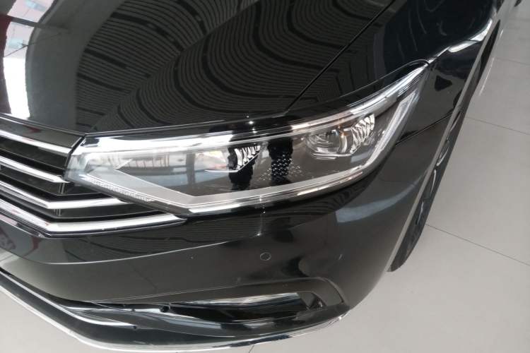 Used Volkswagen Magotan 2020 330TSI DSG Leading Model
