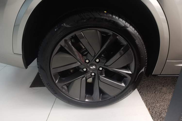 Used Li Auto L9 2022 Max model
