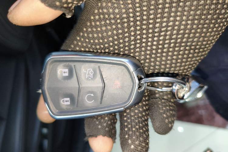 Used Cadillac XT6 2022 2.0T Six-Seater Four-Wheel-Drive Luxury Version
