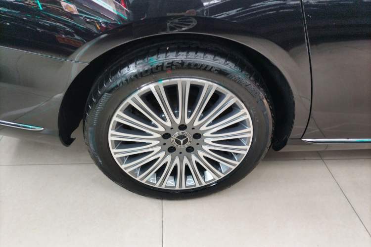 Used Mercedes-Benz E-Class 2020 Restyled E 300 L Exclusive Edition
