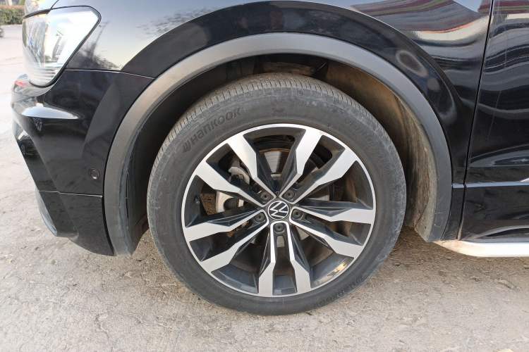 Used Volkswagen Tiguan L 2021 330TSI Automatic Two-Wheel Drive R-Line Enhanced Edition
