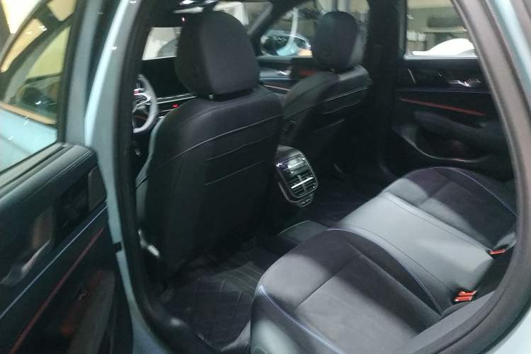 Used Volkswagen Passat 2025 Pro 380TSI Starry Dragon Luxury Edition
