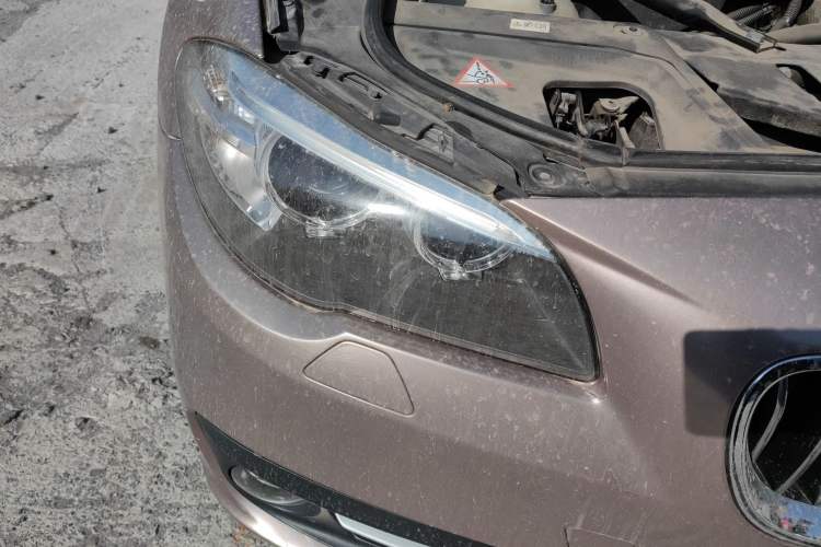 Used BMW 5 Series 2014 520Li Elegant Model
