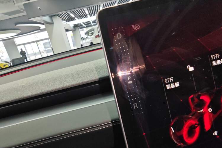 Used Tesla Model Y 2025 Rear-Wheel-Drive Version
