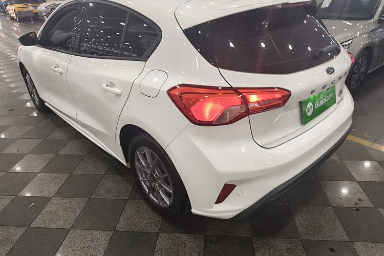 Used Ford Focus 2020 Hatchback EcoBoost 180 Automatic Trend Edition
