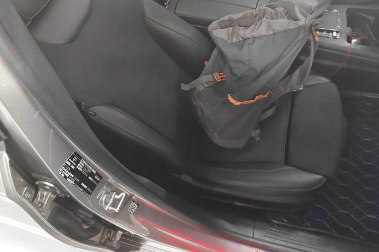 Used Mercedes-Benz A-Class 2022 Revised Version A 200 L Sport Sedan Fashionable Style