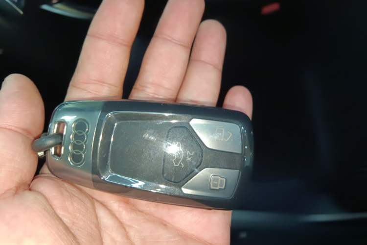 Used Audi Q5L 2022 45T Luxury Dynamic Model
