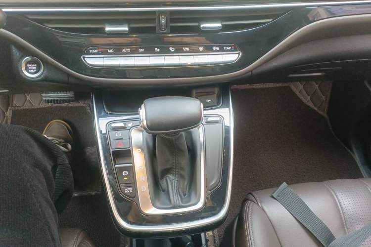 Used GAC Trumpchi M6 2019 270T DCT Luxury Edition (7-seater) China VI