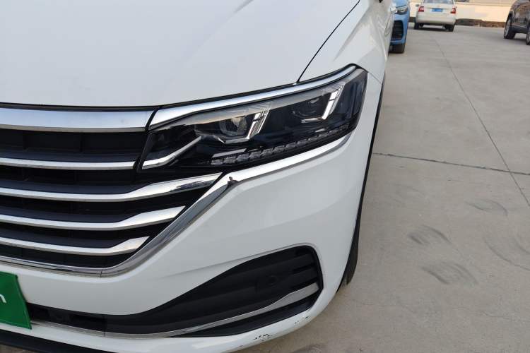Used Volkswagen Viloran 2024 330TSI Luxury Edition