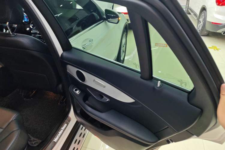 Used Mercedes-Benz GLC 2020 Facelifted GLC 260 L 4MATIC Dynamic Edition
