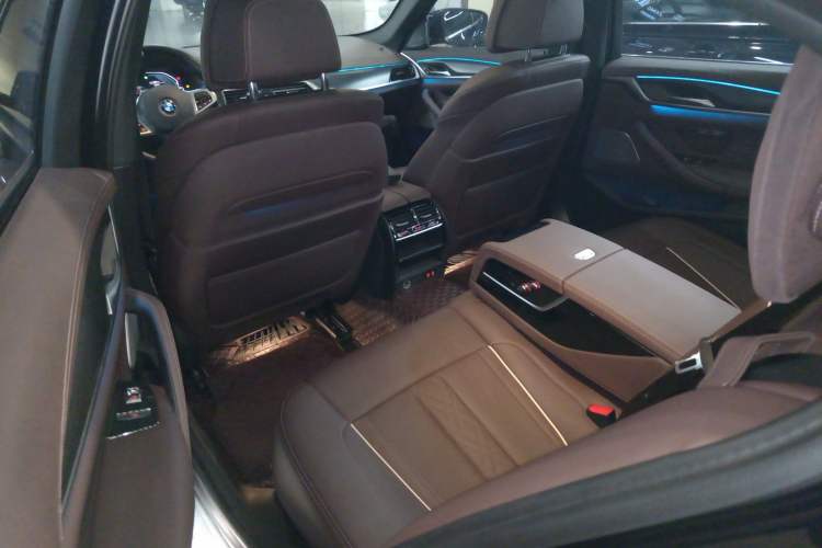 Used BMW 5 Series New Energy 2021 535Le Pioneer Edition M Sport Package
