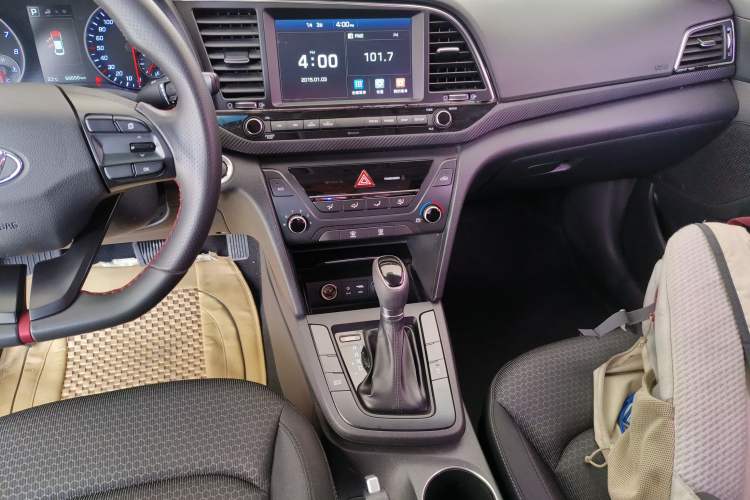 Used Hyundai Elantra 2018 1.4T Dual-Clutch Xuan Dong · Dynamic Edition
