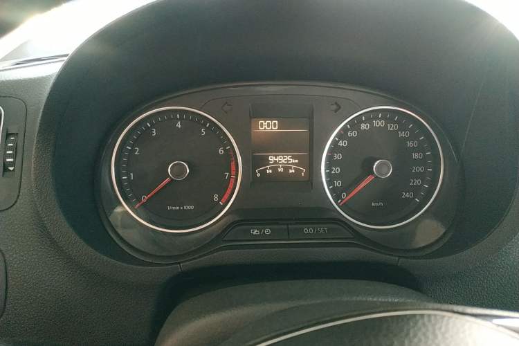 Used Volkswagen Polo 2014 1.6L Cross Polo Automatic