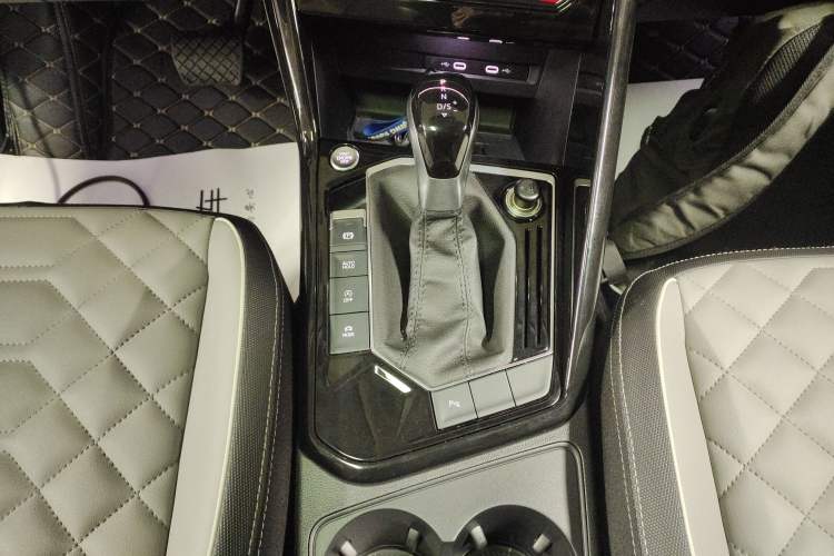 Used Volkswagen Tayron 2024 330TSI Two-Wheel Drive Luxury Plus Advanced Version
