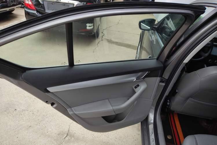 Used Skoda Octavia 2015 1.6L Automatic Yijie Edition
