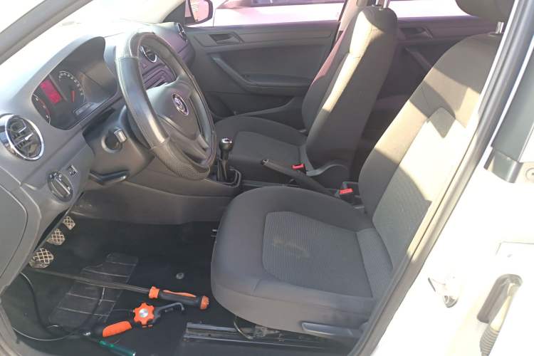 Used Volkswagen Jetta 2017 1.5L Manual Fashion Edition