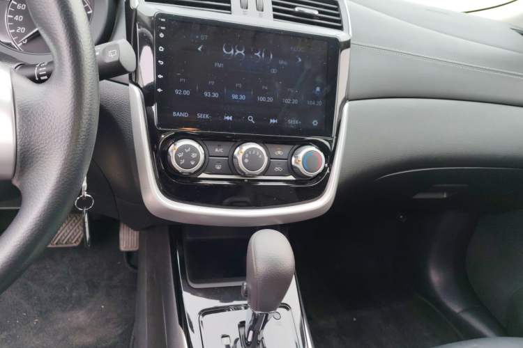 Used Nissan Tiida 2020 1.6L CVT Cool Edition