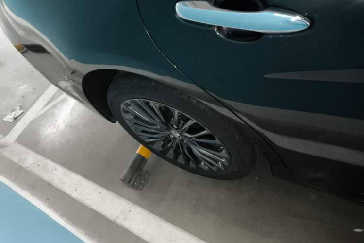 Used Toyota Avalon 2019 2.5L Touring Premium Version China VI Standard