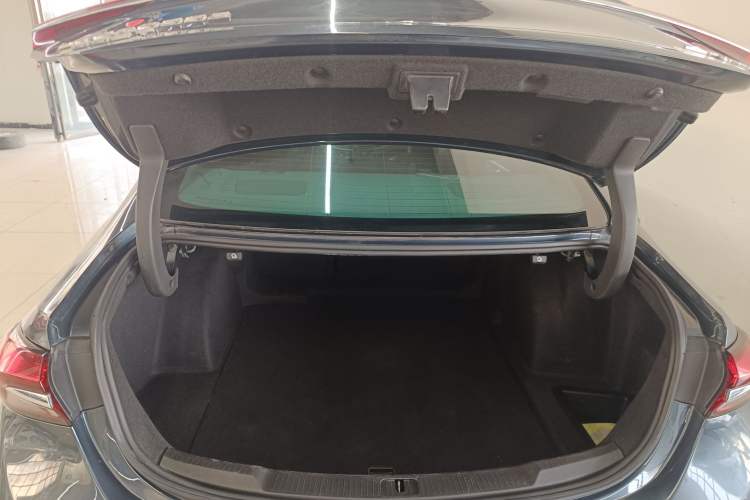 Used Buick LaCrosse 2022 552T Luxury Version