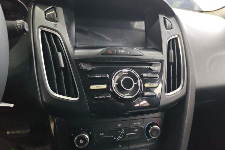 Used Ford Focus 2018 Hatchback Classic 1.6L Automatic Trendy SmartDrive Edition