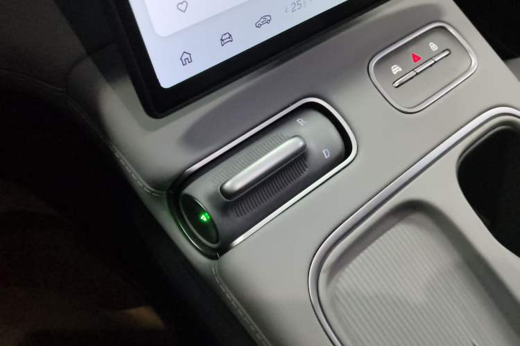 Used Nio EC6 2023 75 kWh