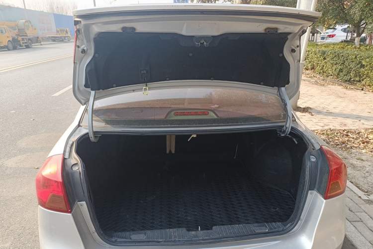 Used Buick Excelle 2015 1.5L Automatic Classic Model
