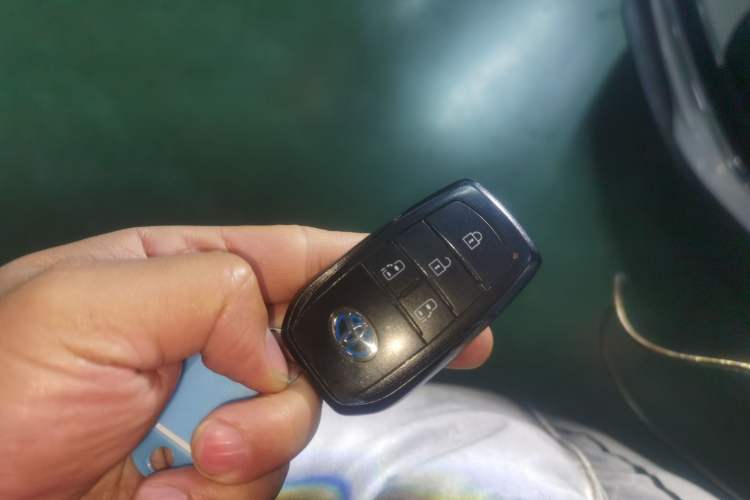 Used Toyota Sienna 2023 2.5L Hybrid Comfort Edition