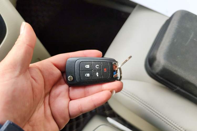 Used Buick GL8 2015 2.4L Luxury Business Premium Edition
