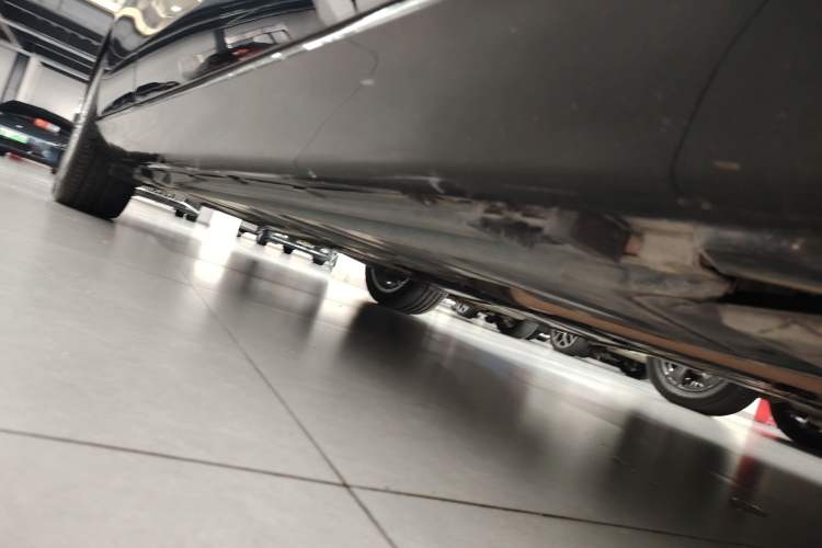 Used Mercedes-Benz E-Class 2022 Second Facelift E 300 L Luxury Edition
