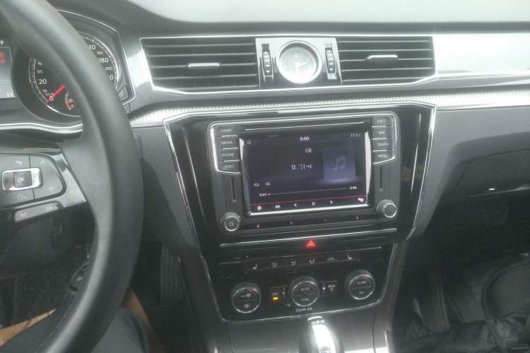 Used Volkswagen Passat 2016 330TSI DSG Prestige Edition
