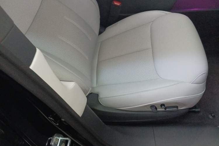 Used XPeng G6 2025 625 Long-Range Max Flagship Edition
